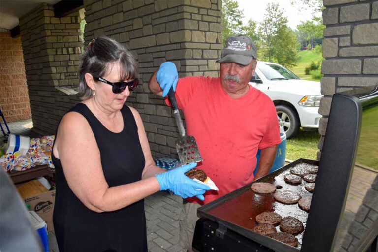 Northeast Town celebrates community with burgers and hot dogs