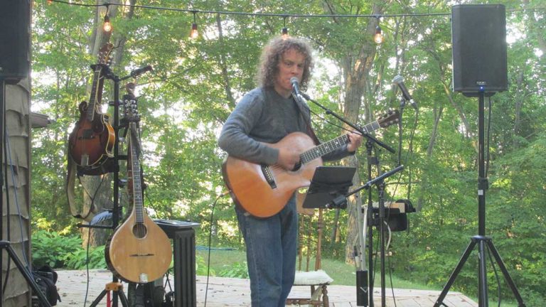 Perivale Gallery goes Celtic for a cause