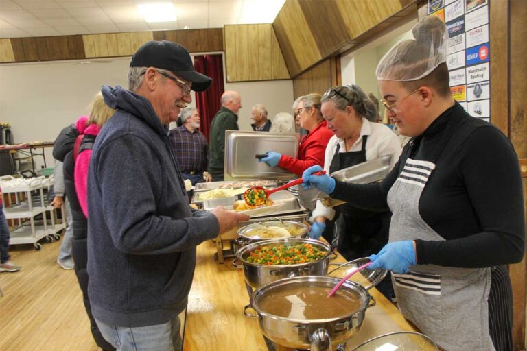 Prov Bay Fowl Supper feeds over 350 hungry patrons