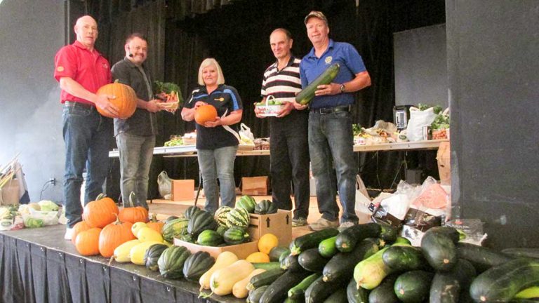 Rotary Club fall produce auction a huge success!