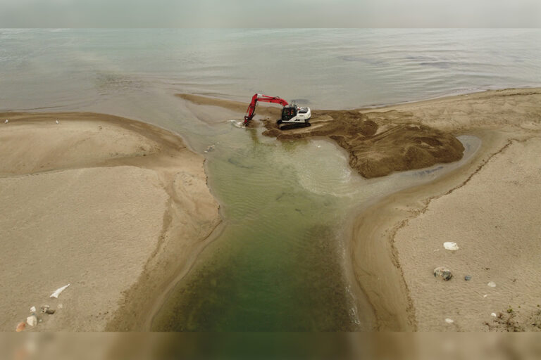 Mindemoya River at Providence Bay again dredged for spawning salmon