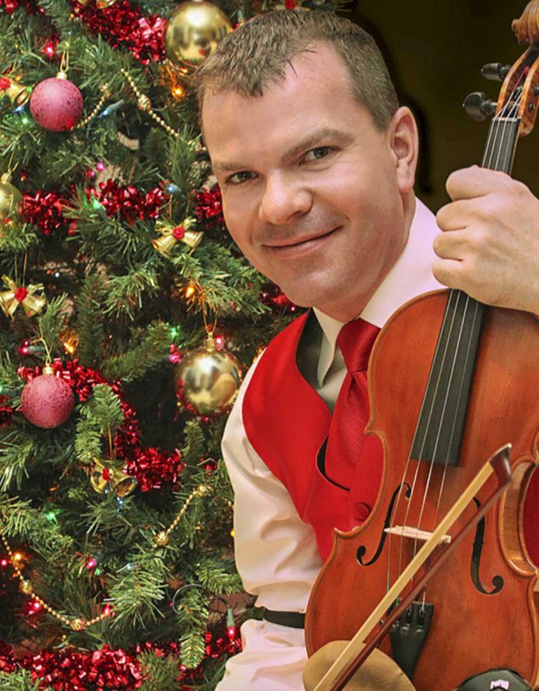 Canadian fiddle champion bringing Old  Time Christmas show to Little Current