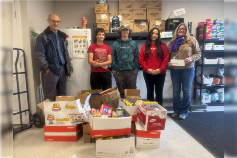Manitoulin Secondary School SHARE students scares hunger 