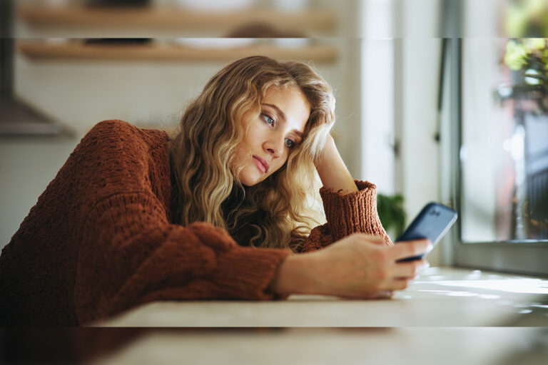 Embracing Autumn While Navigating Seasonal Affective Disorder