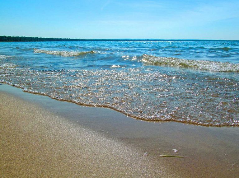 International Joint Commission calls for Great Lakes plastic waste monitoring plan