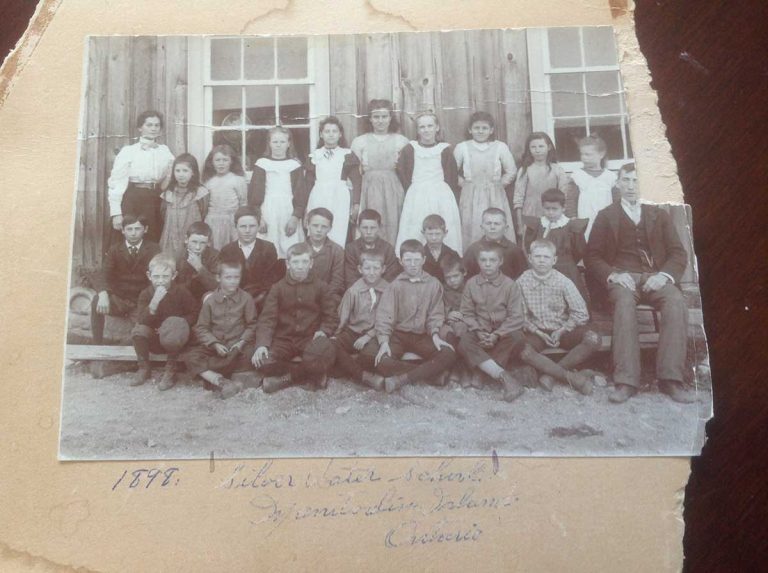 Saskatchewan woman looking  for help identifying family in  1898 Silver Water school photo