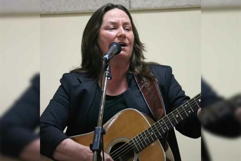 Bluegrass in the Country is set for the new Lone Pine Stage