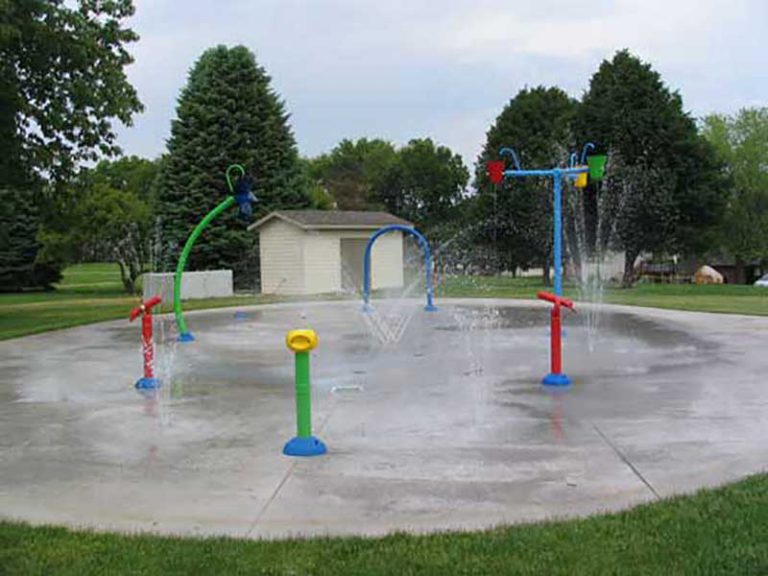 Gore Bay council accepts bid for construction of new splash pad