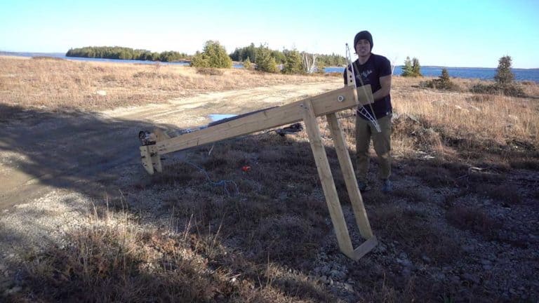 Island engineer designs supersonic siege engine
