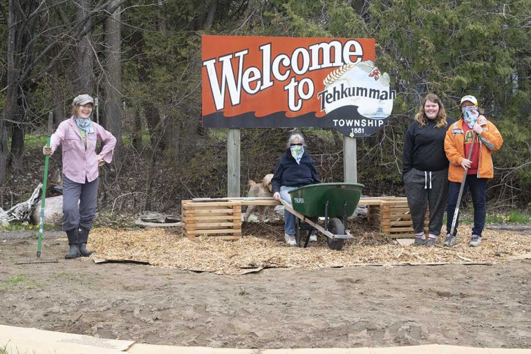 Grassroots group seeks to grow garden spaces in aid of pollinators