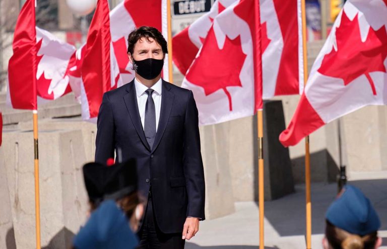 Federal Liberals survive first confidence vote